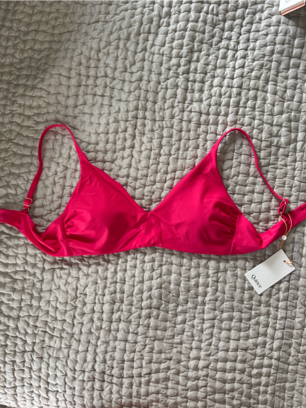 Quince NWT bikini set in hibiscus